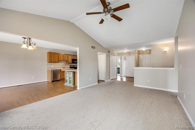 26013 Ranger Avenue, Warren, MI 48091