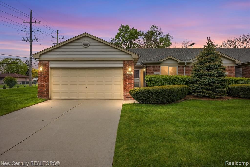 26013 Ranger Avenue, Warren, MI 48091