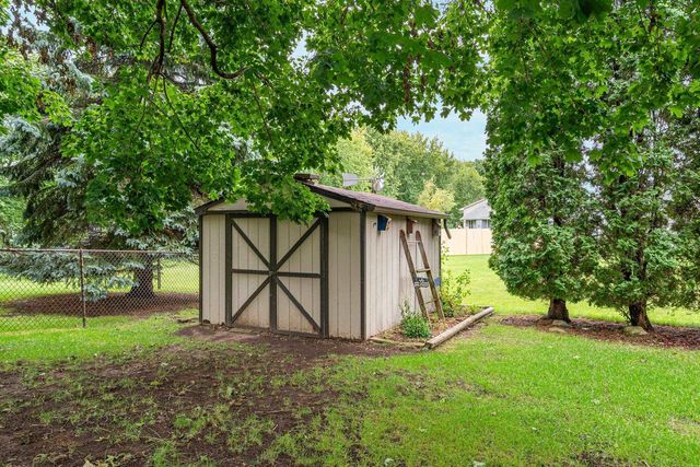 3115 W 9TH AVENUE, Oshkosh, WI 54904