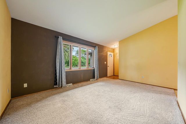 3115 W 9TH AVENUE, Oshkosh, WI 54904