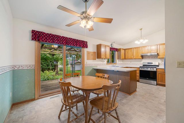 3115 W 9TH AVENUE, Oshkosh, WI 54904