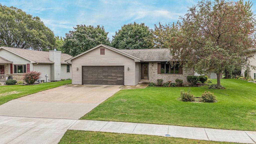 3115 W 9TH AVENUE, Oshkosh, WI 54904