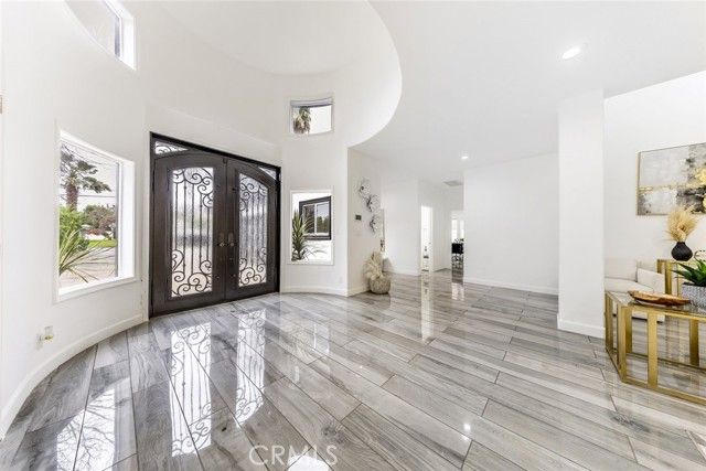 5157 Avenida Oriente, Tarzana (los Angeles), CA 91356