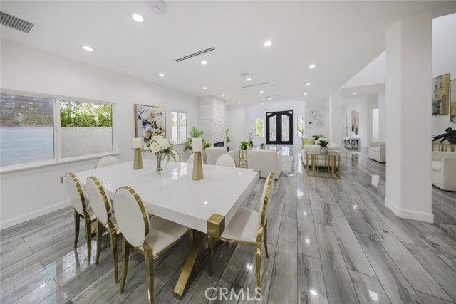 5157 Avenida Oriente, Tarzana (los Angeles), CA 91356