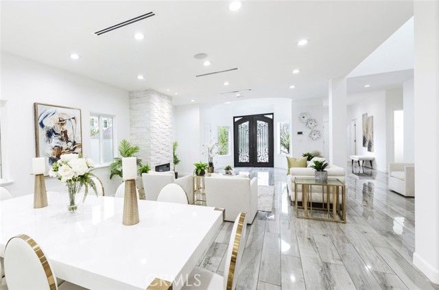 5157 Avenida Oriente, Tarzana (los Angeles), CA 91356