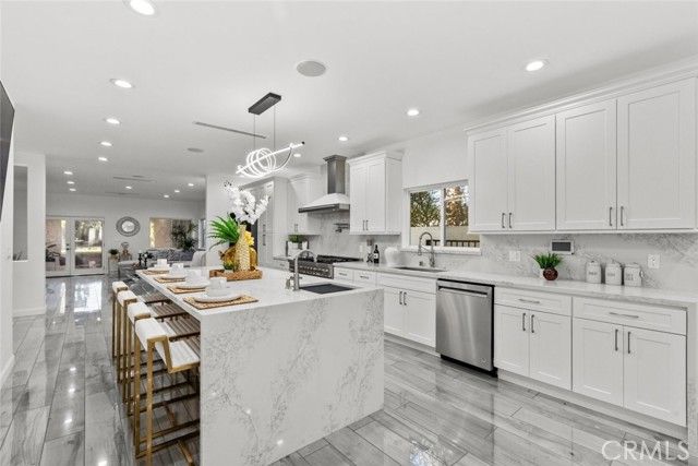 5157 Avenida Oriente, Tarzana (los Angeles), CA 91356