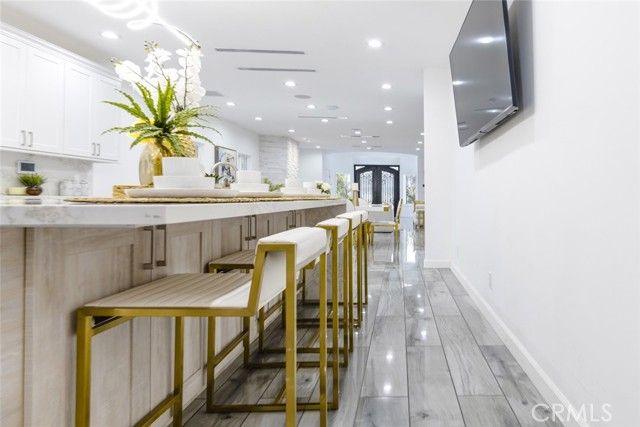 5157 Avenida Oriente, Tarzana (los Angeles), CA 91356