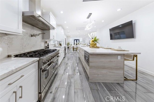 5157 Avenida Oriente, Tarzana (los Angeles), CA 91356