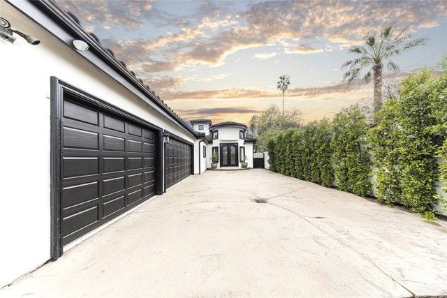 5157 Avenida Oriente, Tarzana (los Angeles), CA 91356