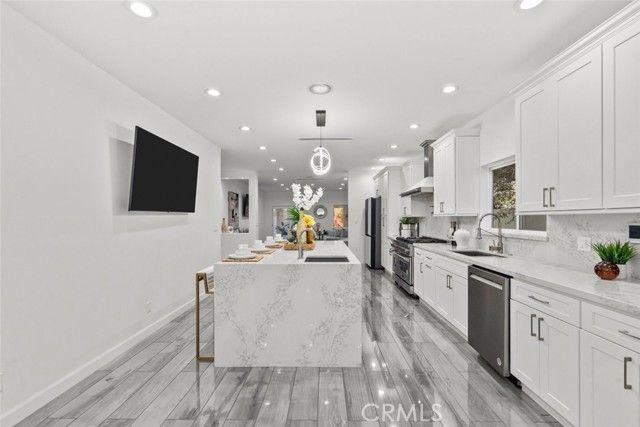 5157 Avenida Oriente, Tarzana (los Angeles), CA 91356