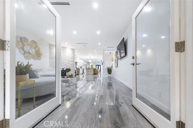 5157 Avenida Oriente, Tarzana (los Angeles), CA 91356