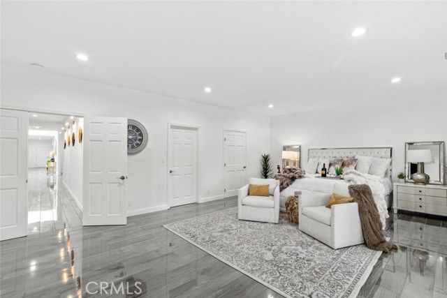 5157 Avenida Oriente, Tarzana (los Angeles), CA 91356