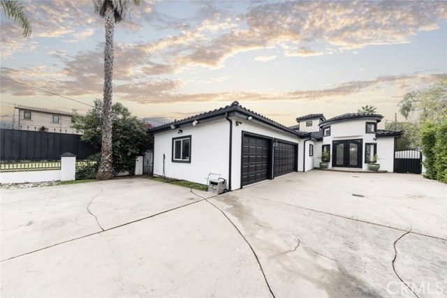 5157 Avenida Oriente, Tarzana (los Angeles), CA 91356