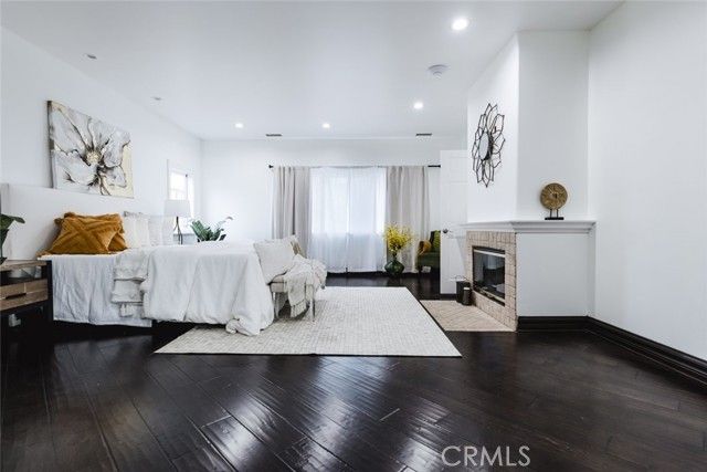 5157 Avenida Oriente, Tarzana (los Angeles), CA 91356