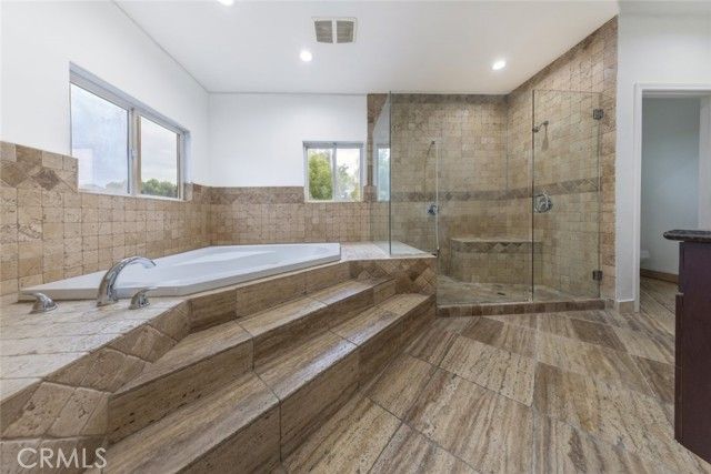 5157 Avenida Oriente, Tarzana (los Angeles), CA 91356