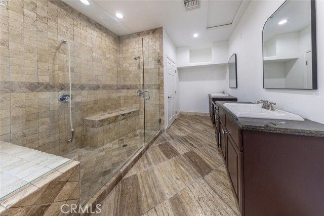 5157 Avenida Oriente, Tarzana (los Angeles), CA 91356