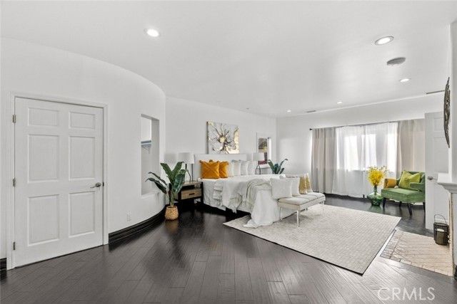 5157 Avenida Oriente, Tarzana (los Angeles), CA 91356