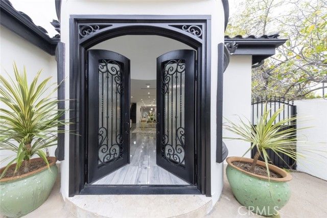 5157 Avenida Oriente, Tarzana (los Angeles), CA 91356