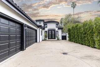 5157 Avenida Oriente, Tarzana (los Angeles), CA 91356