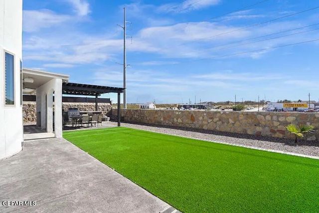 13404 Emerald Rose Court, Horizon City, TX 79928