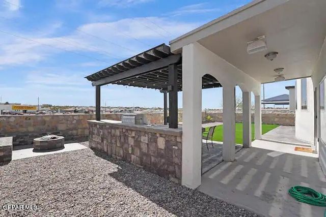 13404 Emerald Rose Court, Horizon City, TX 79928