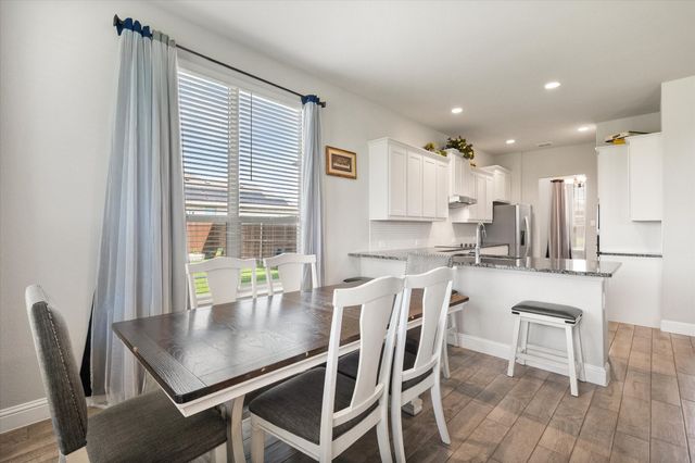 626 Poppie Lane, Midlothian, TX 76065