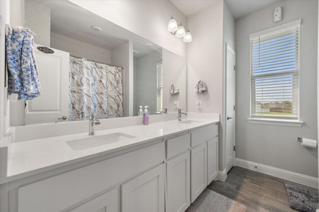 626 Poppie Lane, Midlothian, TX 76065