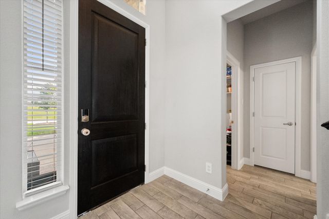 626 Poppie Lane, Midlothian, TX 76065