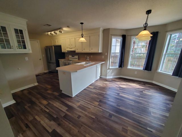 381 Arlington Drive, Charleston, SC 29414