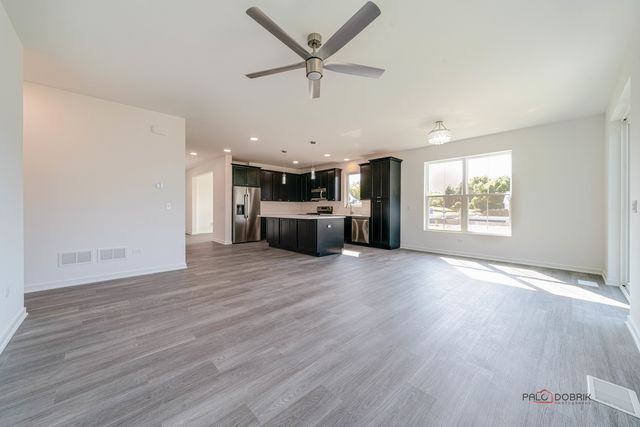 22106 W Casa Bella View, Kildeer, IL 60047