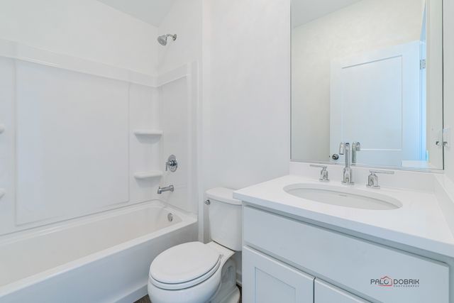 22106 W Casa Bella View, Kildeer, IL 60047