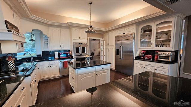 416 E Newport Lane, Mcallen, TX 78501