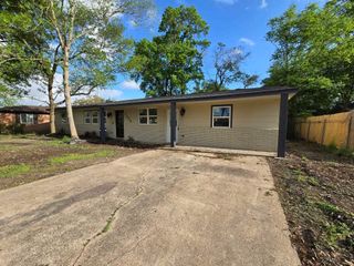 3435 Kenwood, Beaumont, TX 77706