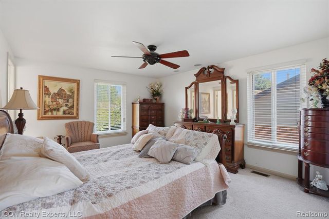 40567 Santoni Drive, Clinton Township, MI 48038