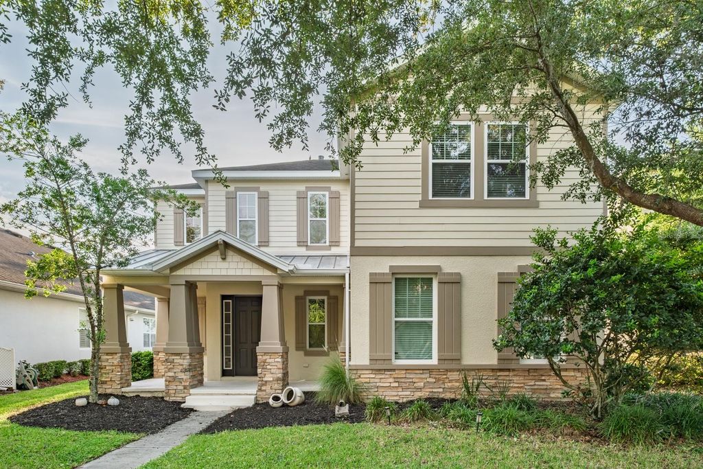 Image 3 of property listing at 7912 HAMPTON LAKE DRIVE, Tampa, FL 33647