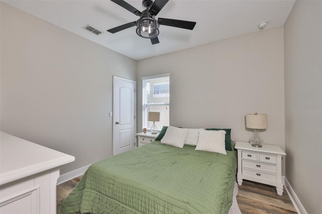 Image 22 of property listing at 7912 HAMPTON LAKE DRIVE, Tampa, FL 33647