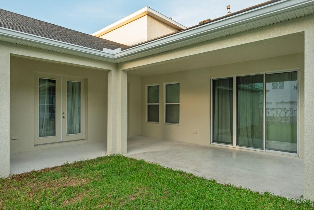 Image 32 of property listing at 7912 HAMPTON LAKE DRIVE, Tampa, FL 33647