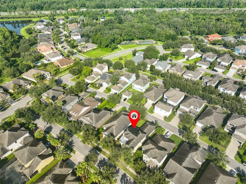 Image 34 of property listing at 7912 HAMPTON LAKE DRIVE, Tampa, FL 33647