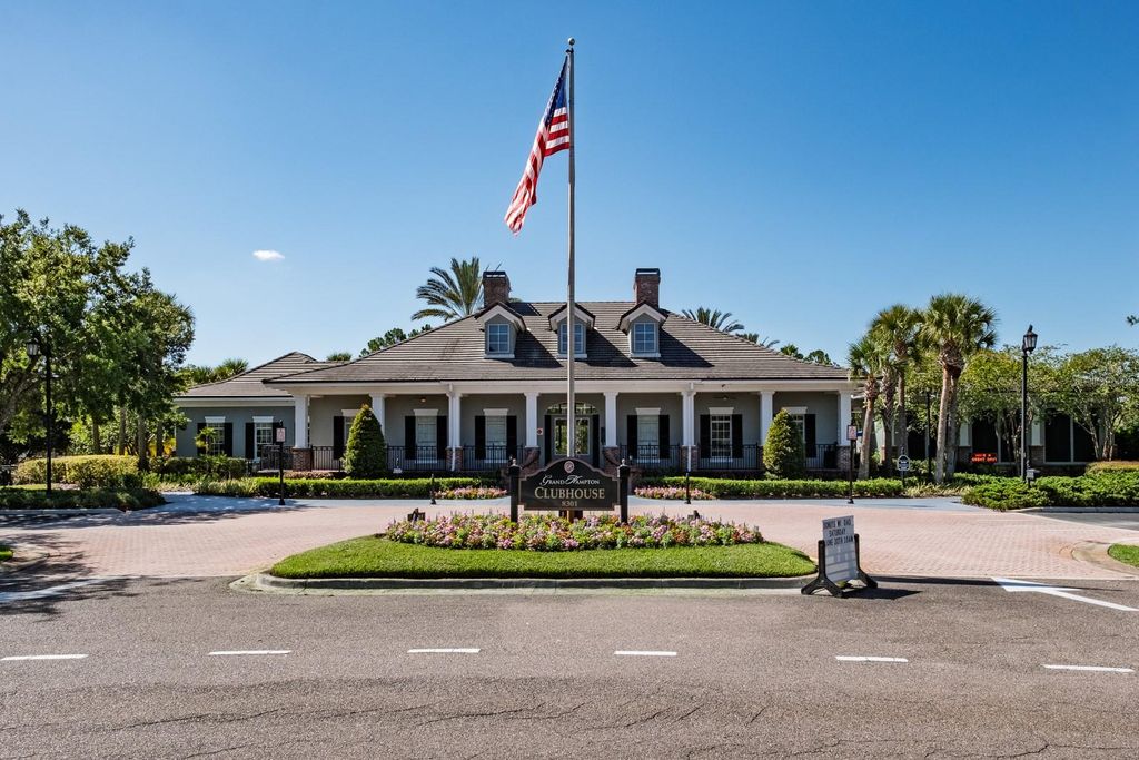 Image 38 of property listing at 7912 HAMPTON LAKE DRIVE, Tampa, FL 33647
