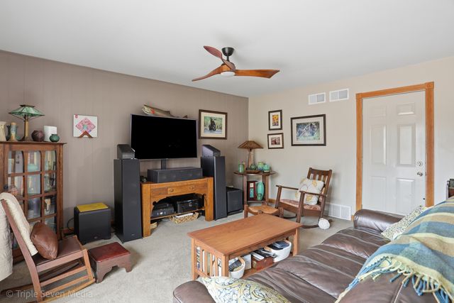 15417 Maple Court, Oak Forest, IL 60452