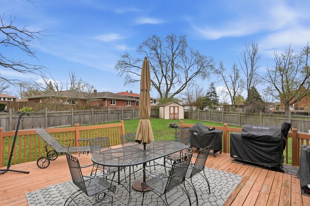 15417 Maple Court, Oak Forest, IL 60452