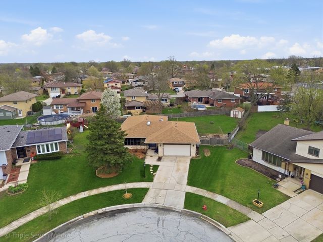 15417 Maple Court, Oak Forest, IL 60452