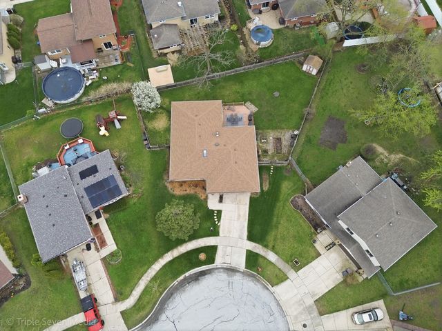 15417 Maple Court, Oak Forest, IL 60452