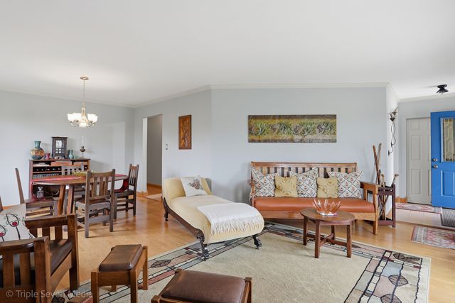 15417 Maple Court, Oak Forest, IL 60452