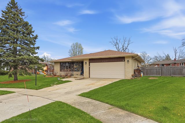 15417 Maple Court, Oak Forest, IL 60452