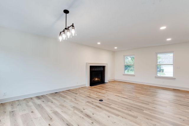 2630 N Parkwood Ln, Wichita, KS 67220