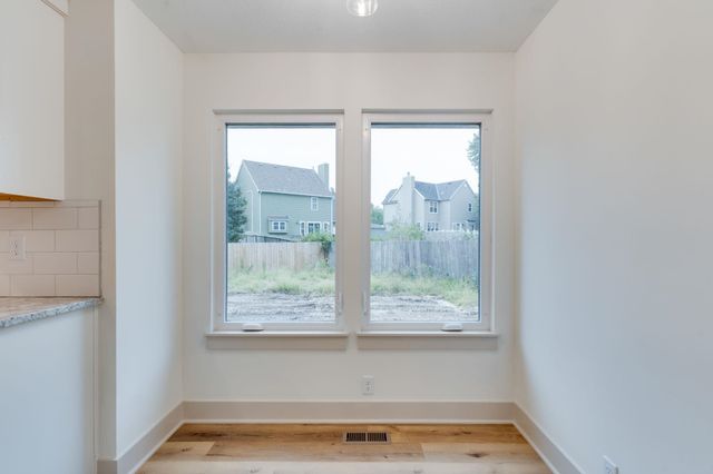 2630 N Parkwood Ln, Wichita, KS 67220