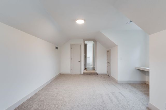 2630 N Parkwood Ln, Wichita, KS 67220