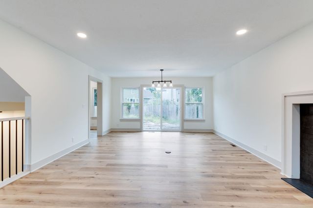 2630 N Parkwood Ln, Wichita, KS 67220