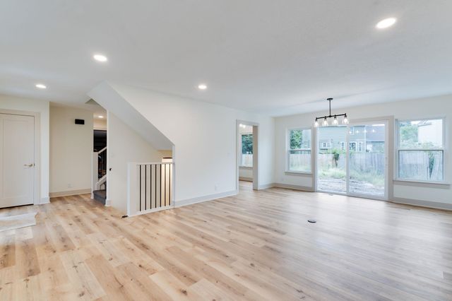 2630 N Parkwood Ln, Wichita, KS 67220